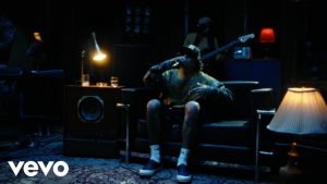 Quédate Lyrics - Beéle