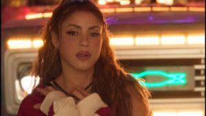 ALGO TÚ Lyrics - Shakira & Beéle