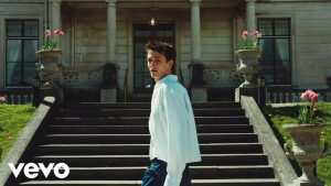 MISS U Lyrics - Henry Moodie - Visualiser Version