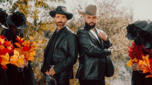 Me Está Doliendo Lyrics - Carin León, Alejandro Fernández